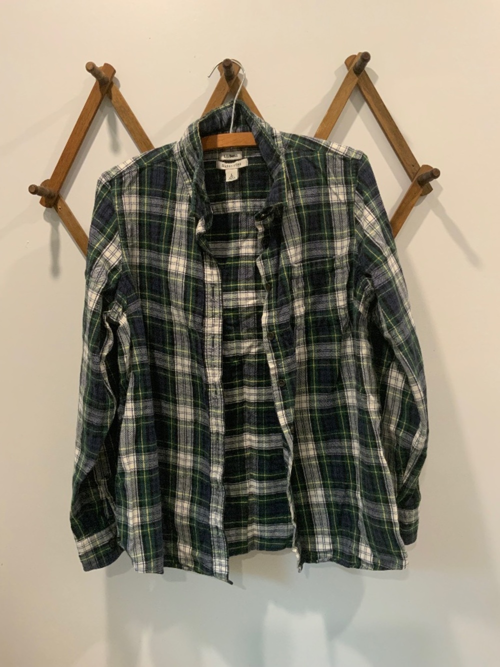LLBean Women’s Slightly Fitted Large Flannel
